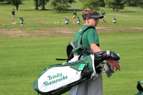 Golfers Second in Region Six, Heading to State