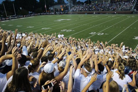 Rocks Dominate Carmel, Open Season with 31-3 Victory