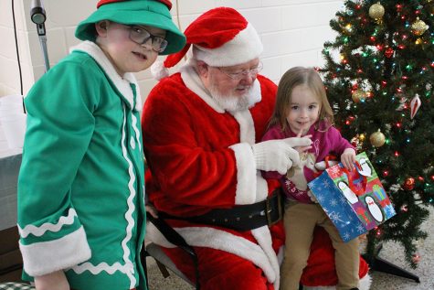 Rocks Share Christmas Spirit at Community Catholic