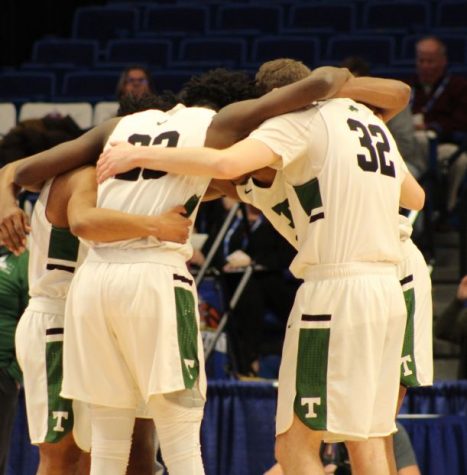 Rocks Race Into State Semifinals