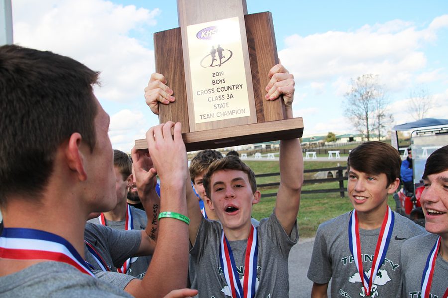 The Rocks were led by Ryan O’Dea (third place, 16:04.34), Nick Lewis (ninth place, 16:15.57), Zach Woodall, Daniel Young, Colin Murphy, Austin Montgomery and Jack Guffey.