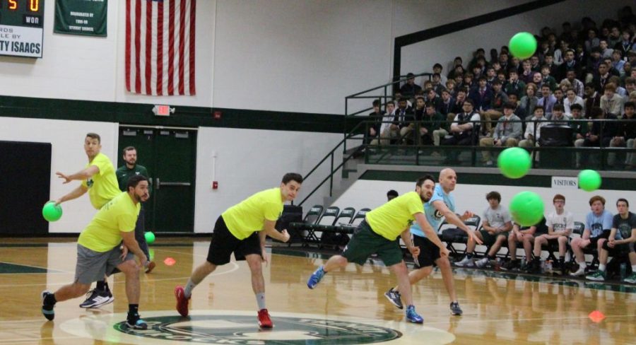 Dodgeball+did+not+go+well+for+the+faculty%2C+who+defeated+the+students+39-29+in+basketball.+