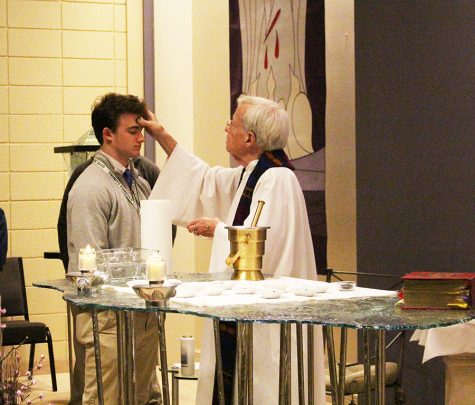 Lent Begins with Distribution of Ashes