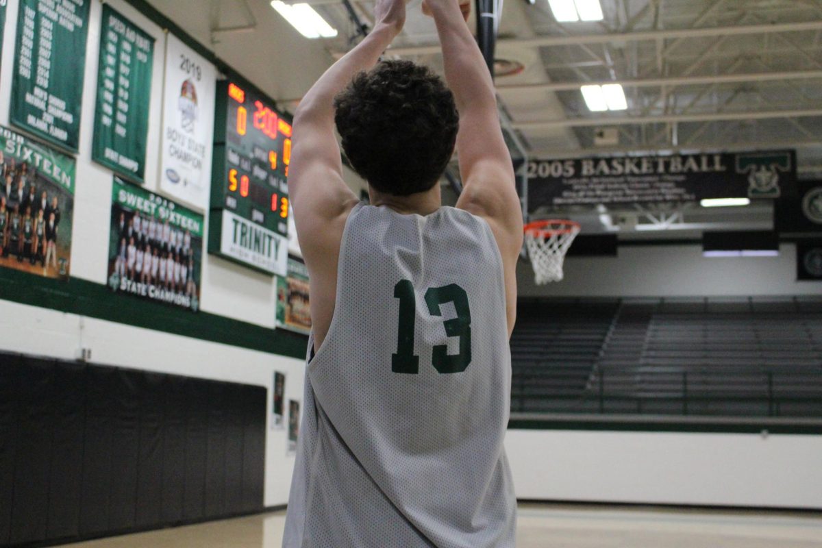 Toussaint Takes the Crown in House 3-Point Contest